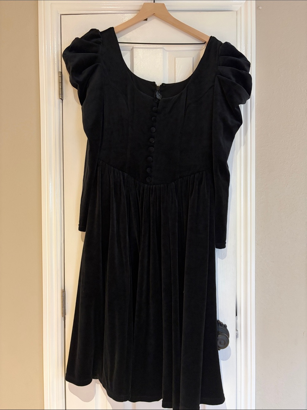 Haunted Beauty Mourning Dress in Black - Picture 8 of 11